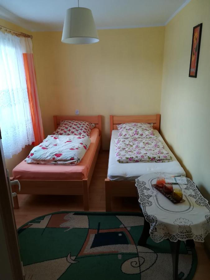 Pod Jablonia Villa Jezierzany Luaran gambar